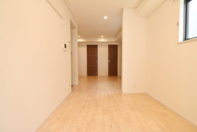 レジデンス西宮呉羽の居間・リビング