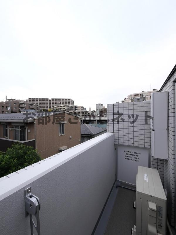 THE PREMIUM CUBE G 東中野【12月中旬入居可】のバルコニー