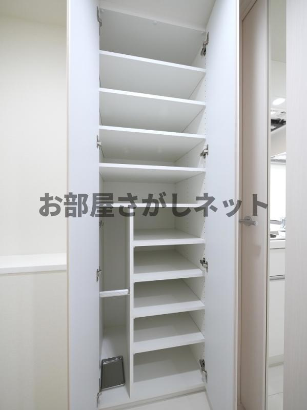 THE PREMIUM CUBE G 東中野【12月中旬入居可】の収納