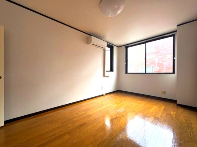 川口ビルの内装