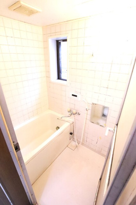 浴室☆彡（リフォーム前のお写真です。）