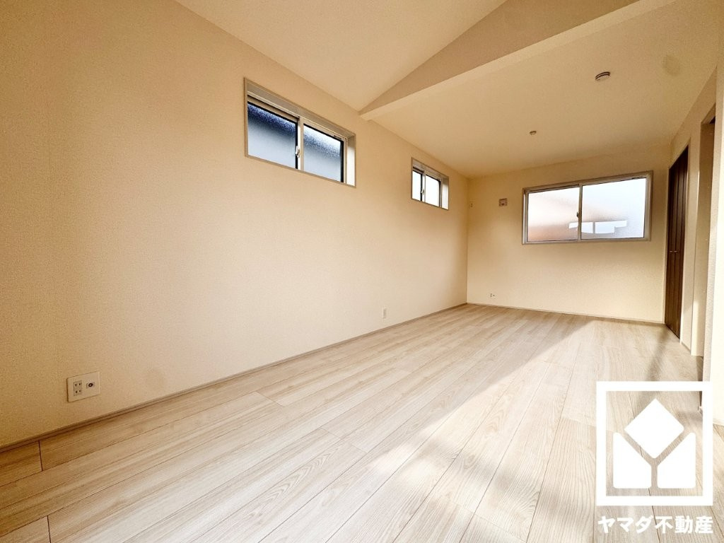 栗東市大橋４丁目　1期　2号棟の洋室