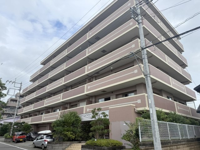 アイディーコート錦の外観|「宇都宮」駅徒歩25分に立地。室内丁寧にご使用されており綺麗です。ぜひご内覧ください！