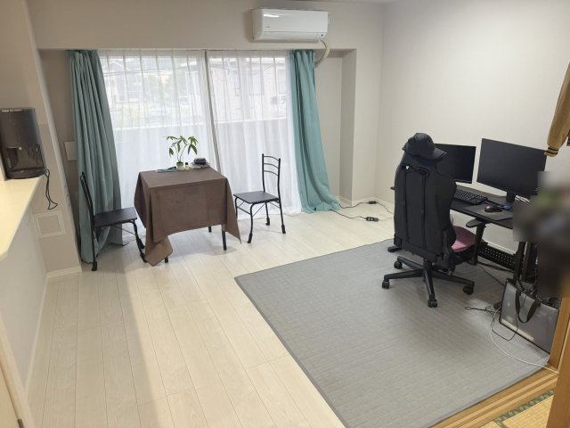 アイディーコート錦の居間・リビング|LDKルーム/西向き、明るいお部屋です