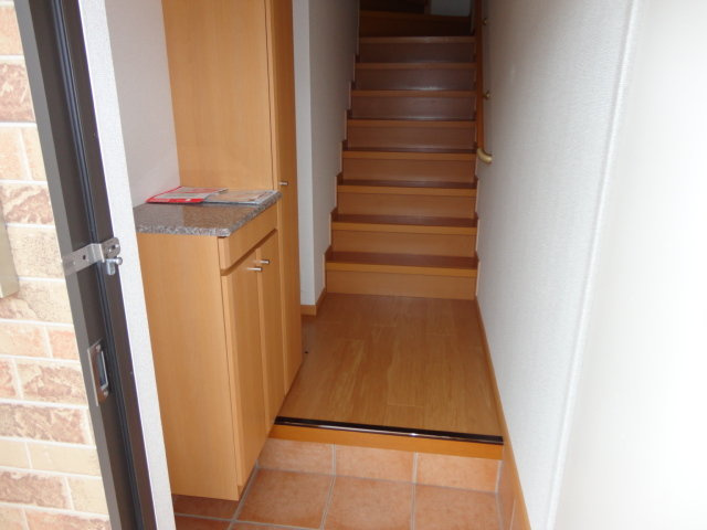 ブリーゼ・Ｆの玄関