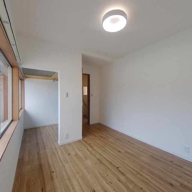 若福町4番6号貸家の居間・リビング