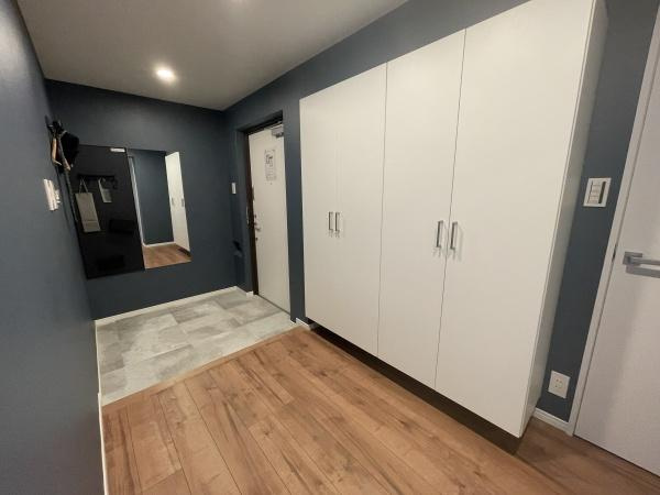 マンション雪谷テラスの玄関|収納力たっぷりのシューズボックスもあり、玄関もスッキリ整理出来ます♪