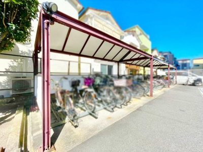 【その他共用部分】 | グラン・ドムール北野田 | ゆとりのある駐輪場置場になってます！