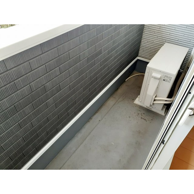 アンジュ　ルミエールのバルコニー