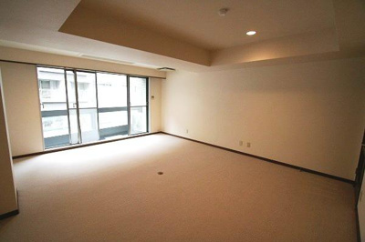  | Ｈ＆Ｍ南青山