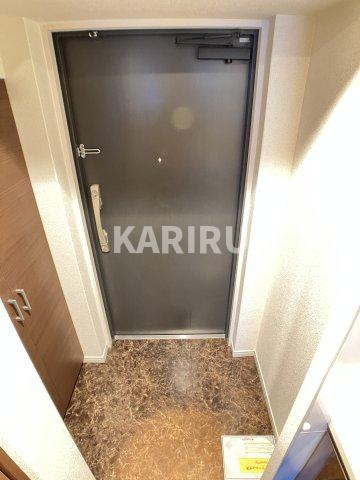 スプランディッド淀屋橋DUEの玄関