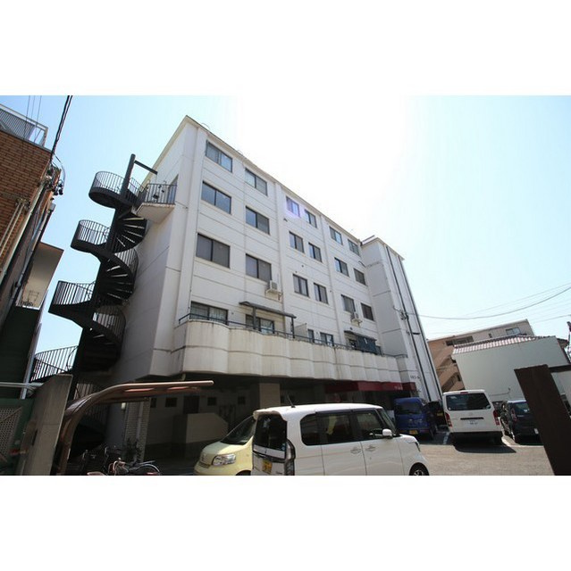 岐阜市加納青藤町２丁目のアパートの外観