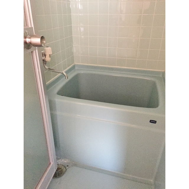 岐阜市加納青藤町２丁目のアパートの浴室