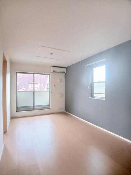 コーポ　フェリーチェの居間・リビング