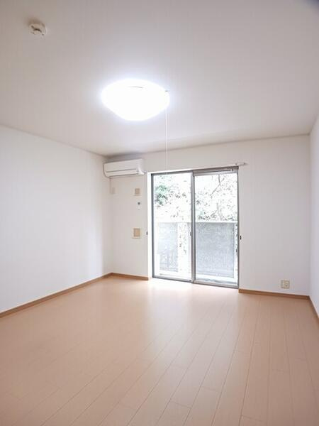 ラ　メゾン　プロスペリテ２の居間・リビング