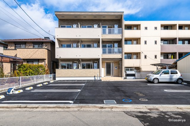 ラフレシールの外観