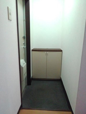 フローラヴィレッヂⅠの玄関|シンプルで使いやすい玄関です