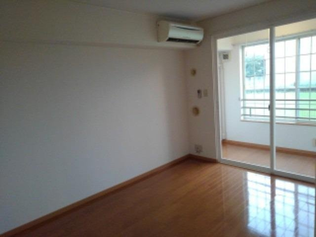 ヴィラ・かたかご　Ⅰの居間・リビング|おしゃれなリビングです