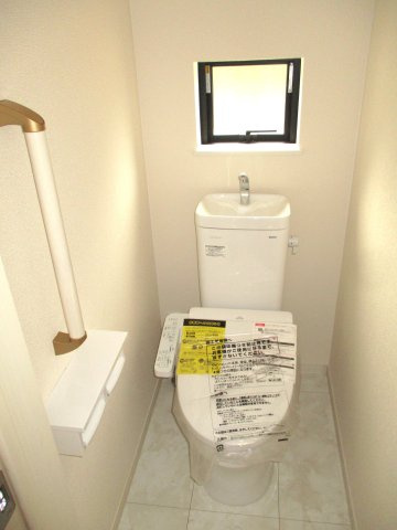 新築分譲住宅北黒田２期のトイレ|機能も充実しています