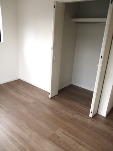 新築分譲住宅北黒田２期の収納|クローゼットの収納量も多いです