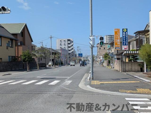 松山市枝松３丁目の売地の周辺