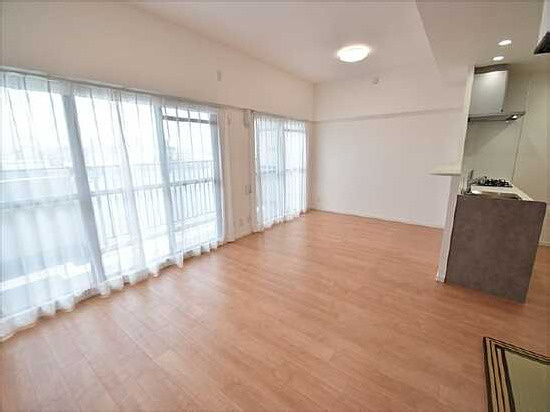 【居間・リビング】