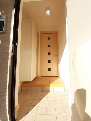 セレブリティ　Ｃの玄関|ゆったりとした玄関です