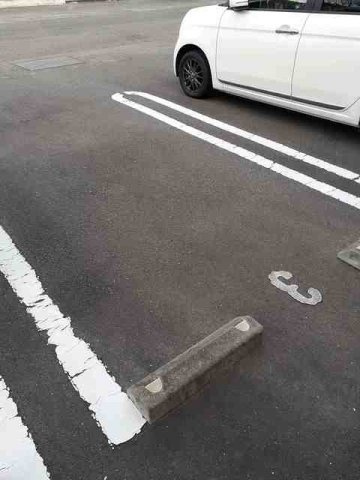 マーヴェラスＡの駐車場|駐車スペースもあります