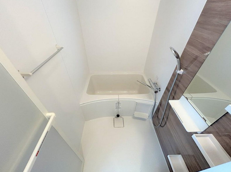 セレニテ十三ミラクの浴室