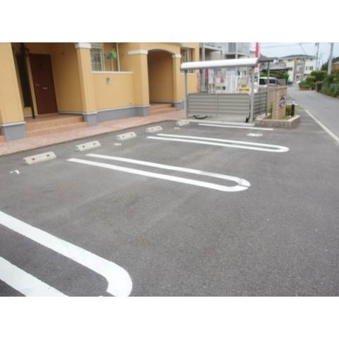 アンソレイユの駐車場