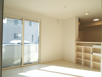 【居間・リビング】 | メゾン・ド・キャトルⅣ | LDK12帖