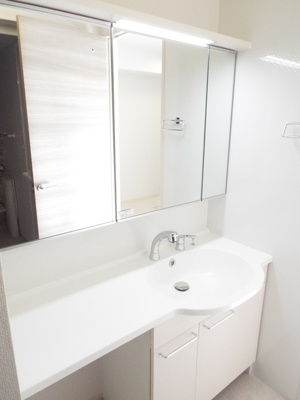 【洗面所】 | メゾン・ド・キャトルⅣ | 洗髪洗面化粧台