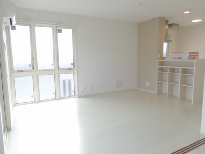 【居間・リビング】 | ドリーム A棟 | LDK12.2帖