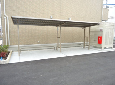 【その他共用部分】 | キャルル B棟 | 屋根付き駐輪場