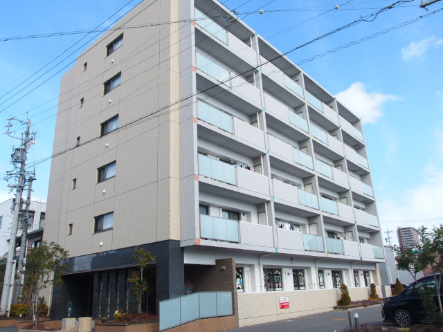 メゾンラディウスの外観