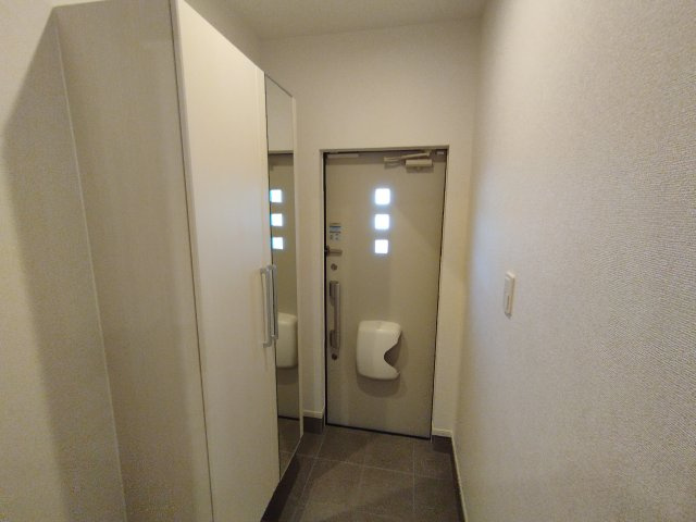 エスポアール吉祥の玄関