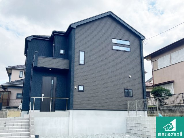 神戸市西区桜が丘西町　新築一戸建ての外観|お客様に長く安心して住んでいだだける事にこだわった家づくり！住んでからのアフターサービスにもしっかりと取り組んでいます！