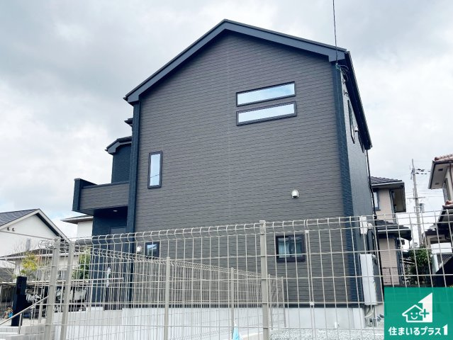 神戸市西区桜が丘西町　新築一戸建ての外観|お客様に長く安心して住んでいだだける事にこだわった家づくり！住んでからのアフターサービスにもしっかりと取り組んでいます！