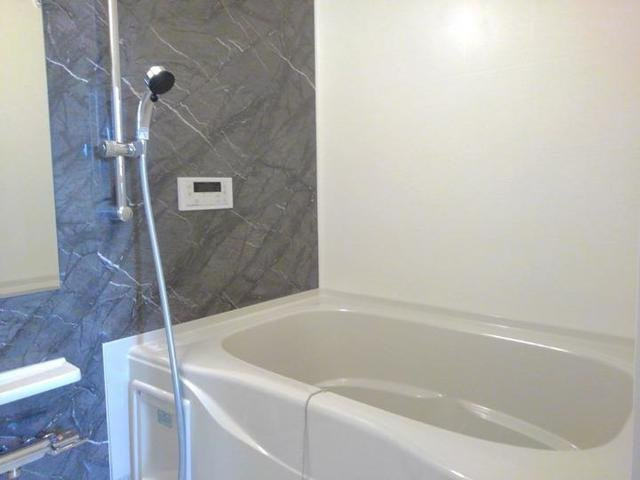 ブルージュⅡの浴室|きれいなお風呂です