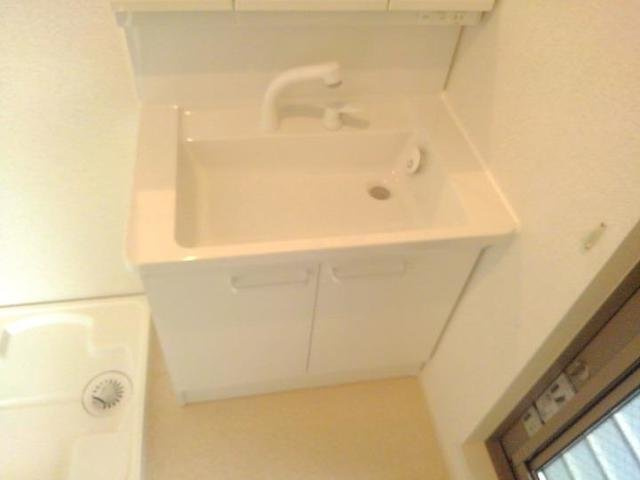 ブルージュⅡの洗面所|洗面所です