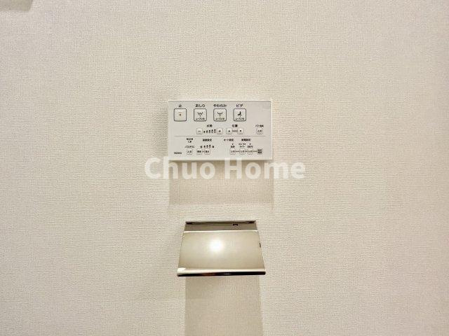 ステーションガーデンタワーの内装|【ウォシュレット】清潔に使いたいお手洗いには最適な設備です。もちろんウォームレットも標準装備です。