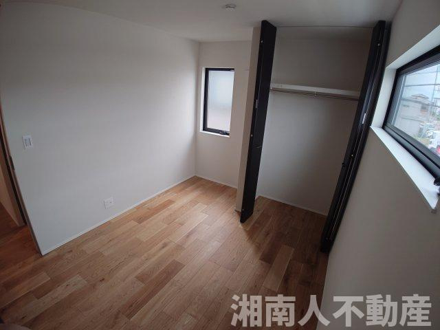 茅ヶ崎市みずき2丁目　新築戸建の洋室|きれいな洋室です