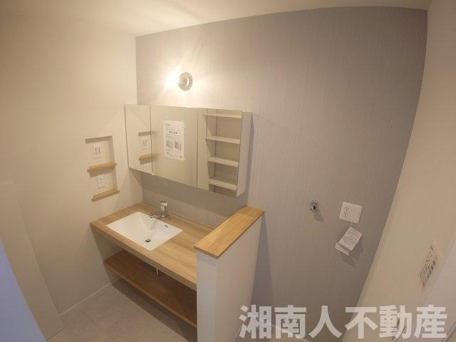 茅ヶ崎市みずき2丁目　新築戸建の独立洗面台|独立洗面台、朝の身支度には欠かせません