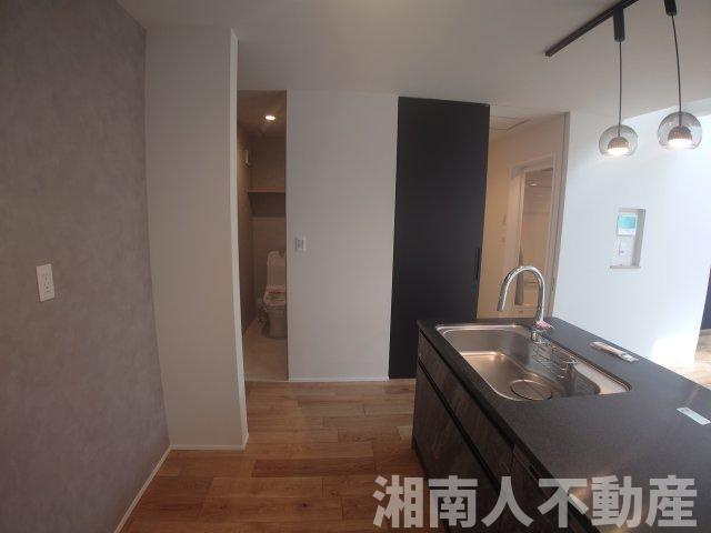 茅ヶ崎市みずき2丁目　新築戸建のキッチン|キッチンでお料理をお楽しみください