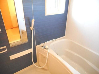 【浴室】 | ウエストピークⅣ | 日々の疲れを癒すお風呂付です