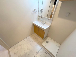 【洗面所】 | キルシュ・ブリュ－テA | 洗面