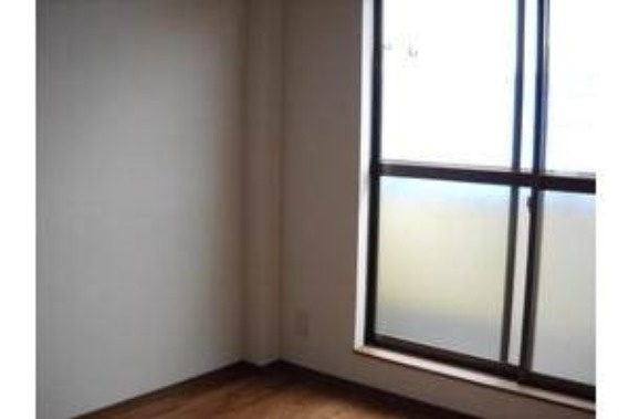 グリーンヒル栄の居間・リビング