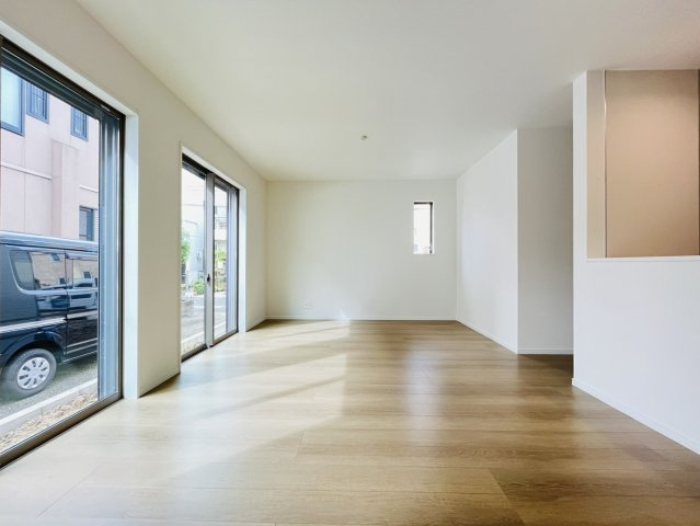 東海市富木島町伏見4-17-20『仲介手数料無料』新築戸建ての居間・リビング