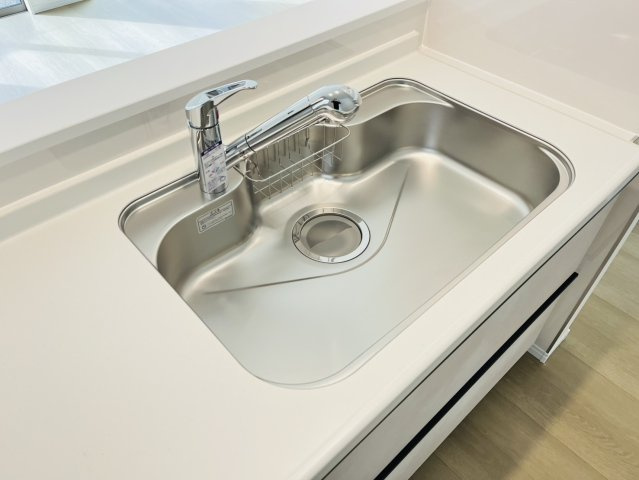 東海市富木島町伏見4-17-20『仲介手数料無料』新築戸建てのキッチン