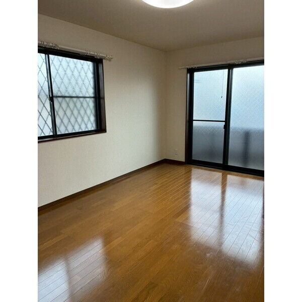 アンプルール　リーブル　ガーネットの居間・リビング